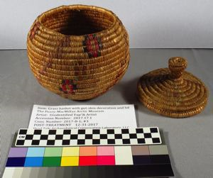 Image: Yup'ik Coiled Grass Basket and lid [Mingqaaq]